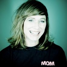 Kim Deal Shares New Single 'A Good Time Pushed'