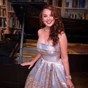 Chronicles of a Girl Singer: A New Dream Video