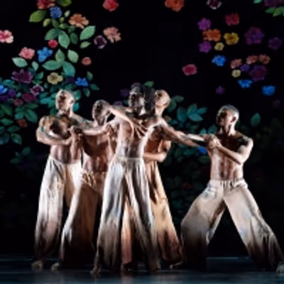 BWW Review: Alvin Ailey American Dance Theater Salutes The Ailey School with Tremendous Dancing