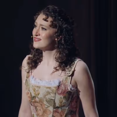 Video: Cayleigh Capaldi Performs 'No More' From FIGARO: AN ORIGINAL MUSICAL Live at t