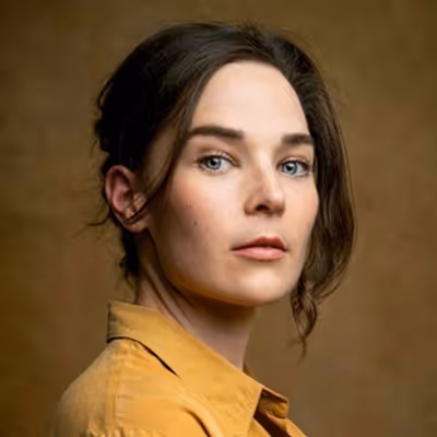 Interview: 'I Made My Own Creative Outlet': Beth Burrows on Singing, Acting and Writing Her Own Work