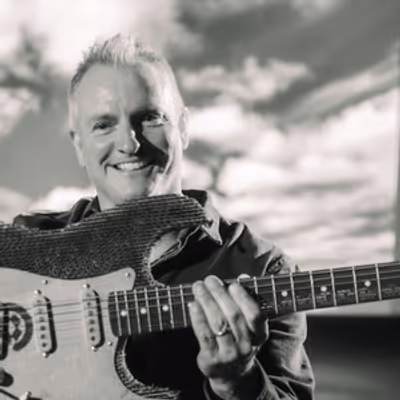 Joe Sumner Debuts New Song on Cardboard Sessions