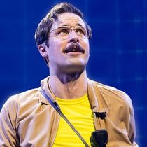 Review Roundup: 42 BALLOONS at Chicago Shakespeare Theater