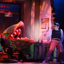 Review: LITTLE SHOP OF HORROR at Dutch Apple Dinner Theatre