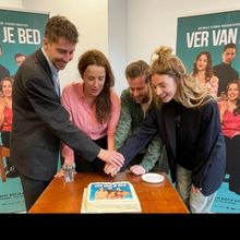 Feature: REPETITIES VAN NIEUWE CABARETMUSICAL VER VAN JE BED GESTART!