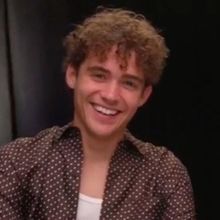 Interview: Joshua Bassett & Sofia Wylie Share Their Favorite HIGH SCHOOL MUSICAL: THE