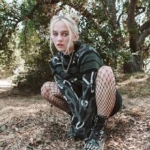 Carlie Hanson Releases Sophomore EP 'DestroyDestroyDestroyDestroy' Today
