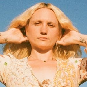 Kassi Valazza Drops New Album 'Kassi Valazza Knows Nothing'