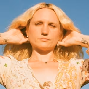 Kassi Valazza Drops New Album 'Kassi Valazza Knows Nothing'