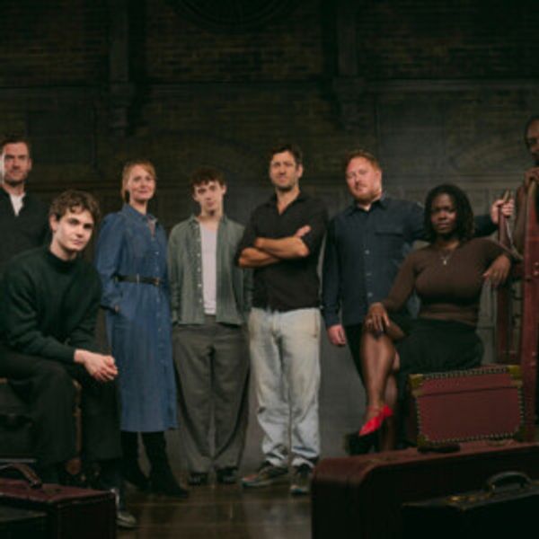 HARRY POTTER AND THE CURSED CHILD Reveals First Cast for One-Part Production Photo