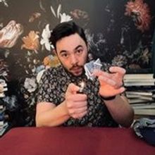 BWW Review: THE CONJURORS' CLUB: Magic in Cyberspace