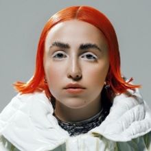 Amelia Moore Shares 'love me or leave me alone' & 'drugs'