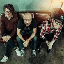 Near Beer (Henry Clay People) Share 'Yelling at a Dog' Single