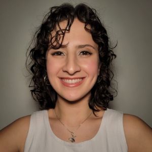 Sofi Grosso, made her theater debut as the leading dancer in the Off-Broadway…