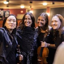Alanis Morissette Announces First-Ever Holiday Album GOOD WEATHER FOR IMMACULATE CONCEPTION