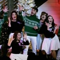 BWW Review: WE NEED A LOT OF CHRISTMAS Keeps the Holiday Spirit Alive