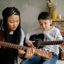 American Music Institute to Offer 25% Off Guitar Lessons