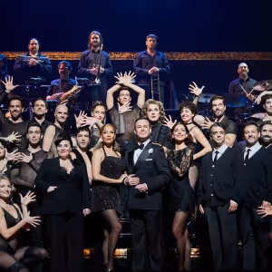 Photos: Se presenta CHICAGO en el Teatro Nuevo Apolo