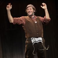 BWW Review: The Tradition of FIDDLER ON THE ROOF Is Brought To Life In An All New…