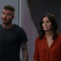 VIDEO: Watch David Beckham & Courtney Cox Guest Star on MODERN FAMILY!
