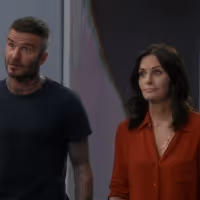 VIDEO: Watch David Beckham & Courtney Cox Guest Star on MODERN FAMILY! Video