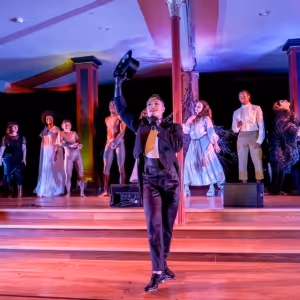 Review: Lighter Side of the Fall of the Weimar Republic, in Death of Classical's…