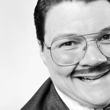 Murray Hill Presides Over The BLESSING OF THE DRAG ARTISTS