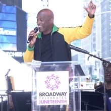 Video: Watch Kenny Leon Accept the Juneteenth Legacy Award