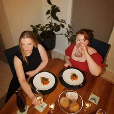 Review: THE HOUSEWARMING at Goodwood Theatre