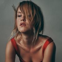 Johanna Warren Premieres New Single 'Part Of It'