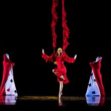 State Theatre New Jersey to Present MOMIX: Alice in November