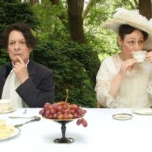 BWW Review:  Happenstance Theater's 'THE PICNICS:  A NITWIT DYPTICH' Short and Oh, So