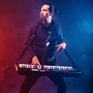 Edinburgh Comedy Newcomer Nominee Huge Davies To Return To The Edinburgh Fringe…