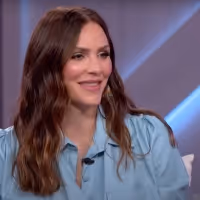 VIDEO: Katharine McPhee And Kelly Clarkson Bond Over Early 'American Idol' Days! Video