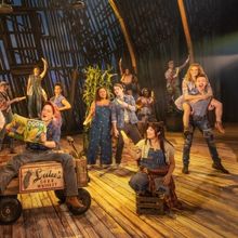 Review: SHUCKED at the Fabulous Fox Theatre