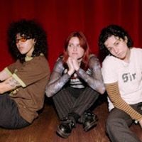VIDEO: MUNA Perform 'Silk Chiffon,' 'Kind of Girl,' and 'Solid' on CBS Saturday…