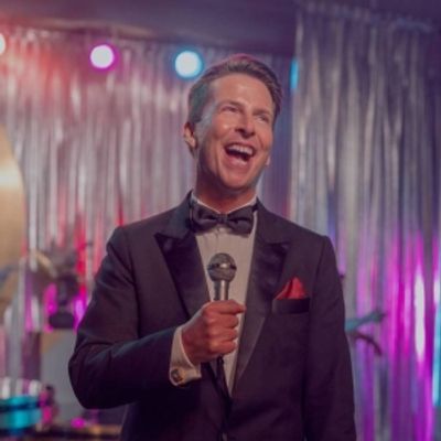 Video: Apple TV+ Shares Sneak Peek Clip of ACAPULCO Season 4 Episode 9