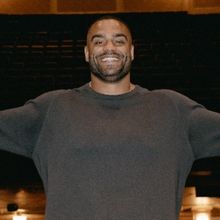 Photos/Video: NFL Star Solomon Thomas Makes Broadway Debut in MJ THE MUSICAL