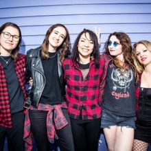Feature: FINGERNAILS ARE PRETTY at Stickyz Rock N Roll Chicken Shack