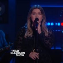 VIDEO: Kelly Clarkson Covers 'Wicked Game'