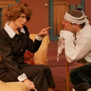 Review: MOON OVER BUFFALO at Music Theatre of Connecticut