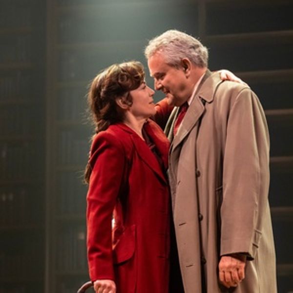 Review: SHADOWLANDS, Starring Hugh Bonneville and Maggie Siff Photo
