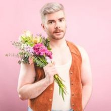 Christopher Hall to Embark on UK and Ireland Tour With A GIRL FOR ALL SEASONS