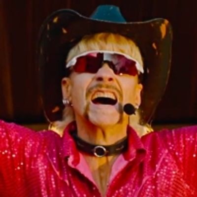 VIDEO: First Look at John Cameron Mitchell as Joe Exotic in New JOE VS CAROLE Series