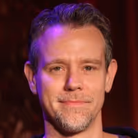 Adam Pascal, Emily Bergl & More Star in ESCAPING OHIO Film