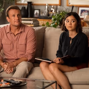 Video: Jeff Daniels Looks Back on Jimmy's Childhood in SHRINKING Sneak Peek