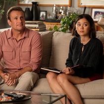 Video: Jeff Daniels Looks Back on Jimmy's Childhood in SHRINKING Sneak Peek