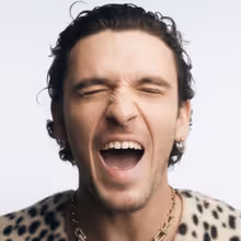 Video: Lauv Releases New Music Video for 'Love U Like That'