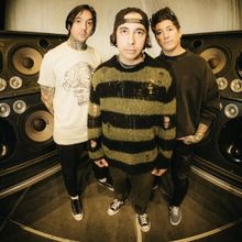 Pierce the Veil Add Fall Dates To The 'I Can’t Hear You' World Tour