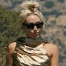 Miley Cyrus Announces New Single 'Flowers'